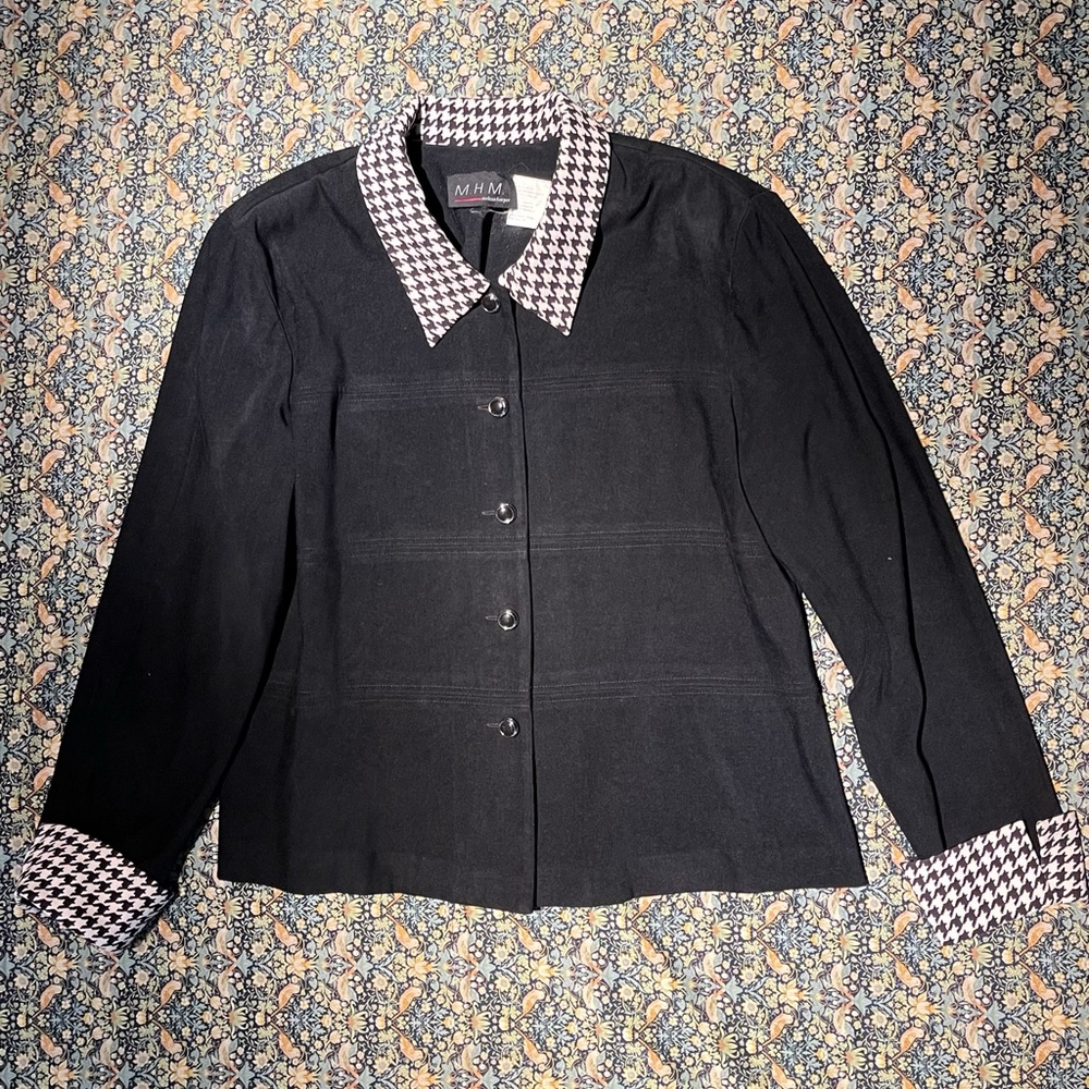 Vintage Black Shirt with Houndstooth Details Size L